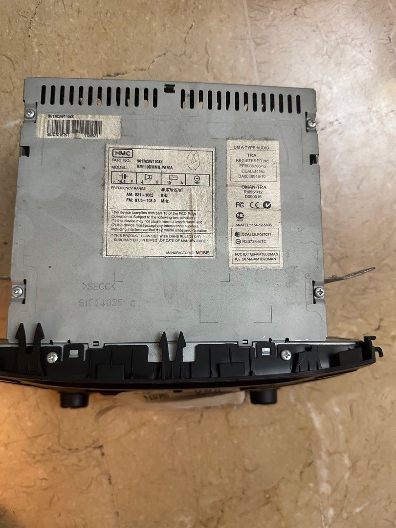 Hyundai Sta fe radio (Category: Audio, Video, Alarm and other Electronic Accessories) located in Quezon City. Submitted by lessp (Listing ID 1399421093, Image 2). Description: Old heavily used . .
