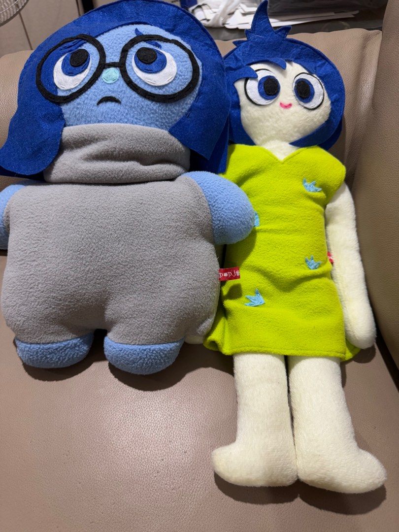 Inside Out Joy and Sadness Plush Dolls (Category: Plushies & Soft Toys) located in Quezon City. Submitted by tinylee60 (Listing ID 1399444065, Image 3). Description: Like new Very good condition .