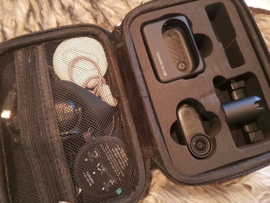 Insta360 GO 3S 4K Action Camera 128GB Black (Category: Cameras) located in Pasig City. Submitted by rvmerchandise (Listing ID 1397807092, Image 2). Description: - Insta360 GO 3S Standard Edition - 4K video recording - 128GB storage - Compact and portable action camera - Ideal for on-the-go use - negotiable .