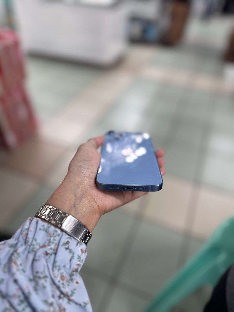 iPhone 14 256gb 92%bh Smartlock (Category: Walkie-Talkie) located in San Juan City. Submitted by ainahgadgetsshop (Listing ID 1399250036, Image 3). Description: OCTOBER 2025 STALL #: XB-07 FOR SALE | TRADE / SWAP PASS SA MGA SCAMMERS / THIRD PARTY (RFS: Buy and Sell) IPHONE 14 256GB SMARTLOCK ⬇️DETAILS⬇️ •256 GB (Other storage is also available) •Smartlock (Other Variant is still available but may vary) •Blue (Other color is also available but pr