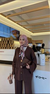 (Category: ) located in . Submitted by ayaaaa20 (Listing ID 1399359004, Image 1). Description: .