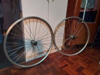 (Category: ) located in . Submitted by bicycle_lover84 (Listing ID 1399359507, Image 1). Description: .
