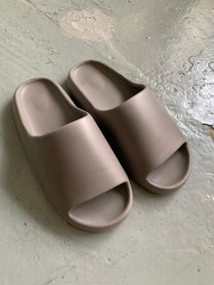 Light brown Slides- Size EU 48-49/US 13/300 mm64221969774723110