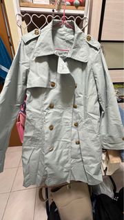 (Category: ) located in . Submitted by ellewardrobe (Listing ID 1399375237, Image 1). Description: .