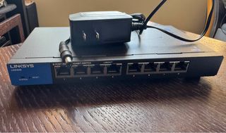 Linksys LGS308 8-Port smart Gigabit Switch64223852893442110