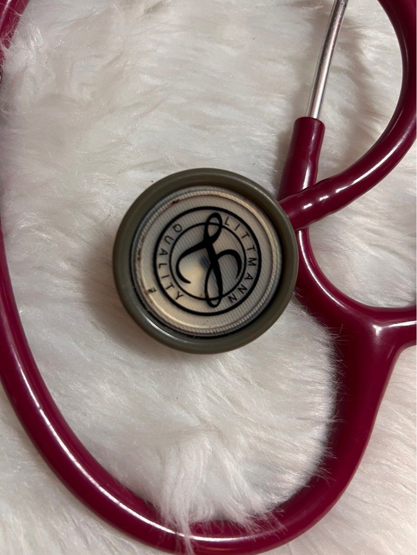 Littmann Classic II SE Stethoscope (Category: Medical Supplies & Tools) located in Lubao. Submitted by mioreecollection (Listing ID 1399362221, Image 1). Description: - Littmann Classic II SE stethoscope - Maroon color - Dual-sided chestpiece - Gray earpieces - Made in USA This is preloved items | No box | no other inclusions just the stethoscope alone please manage your expectations.