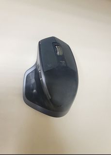 Logitech MX Master 2s無線滑鼠64228785288705110