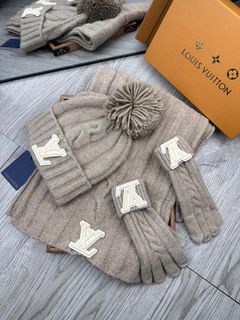 Louis Vuitton LV福利好物【圍巾帽子帶毛球手套 】三件套套裝64228976792193110