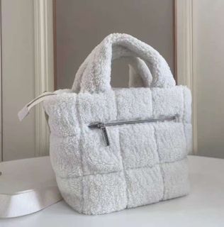 🌟官網授權商家🌟Lululemon  Quilted grid 拉絨包64221140255105110