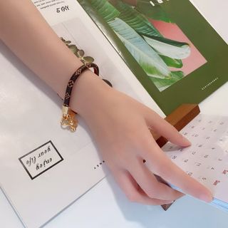 🌟品質保障🌟LV 路易威登太陽花手鍊手繩美女必備款64221337235971110