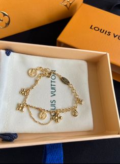 🌟官網授權商家🌟LV 小花手鍊64228236738049110