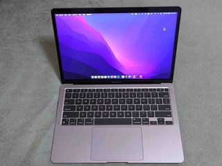 MacBook Air M1 8 GB + 256 GB