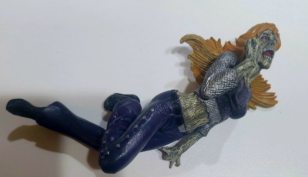 Marvel Select Ultimate Carnage and Gwen Stacy Figures (Category: Figurines & Statues) located in Taguig. Submitted by sellout2ny (Listing ID 1399410365, Image 3). Description: take both for 800 peos - Marvel Select - Carnage and Gwen Stacy action figure: .