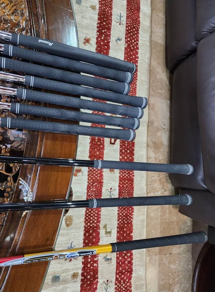 Maxcat Golf Set (Category: Golf) located in Paranaque City. Submitted by chips24 (Listing ID 1399397764, Image 3). Description: For Sale Golf Set Almost new Maxcat R flex graphite shaft clubs. Taylor Made R7 driver. Stand Bag included for only 11.8k pick up Bf Paranaque free shipping within MM.