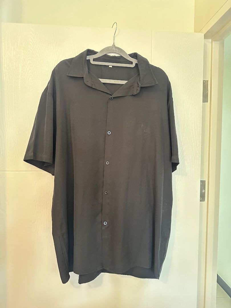 Men Polo XL (Category: Formal Shirts) located in Mandaluyong City. Submitted by mindfully_decluttering (Listing ID 1399281291, Image 1). Description: Used once for wedding Fits L-XL.