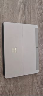 Microsoft Surface Go Tablet (Pentium / 4GB RAM / 64GB SSD / 10-inch)64225231273347110