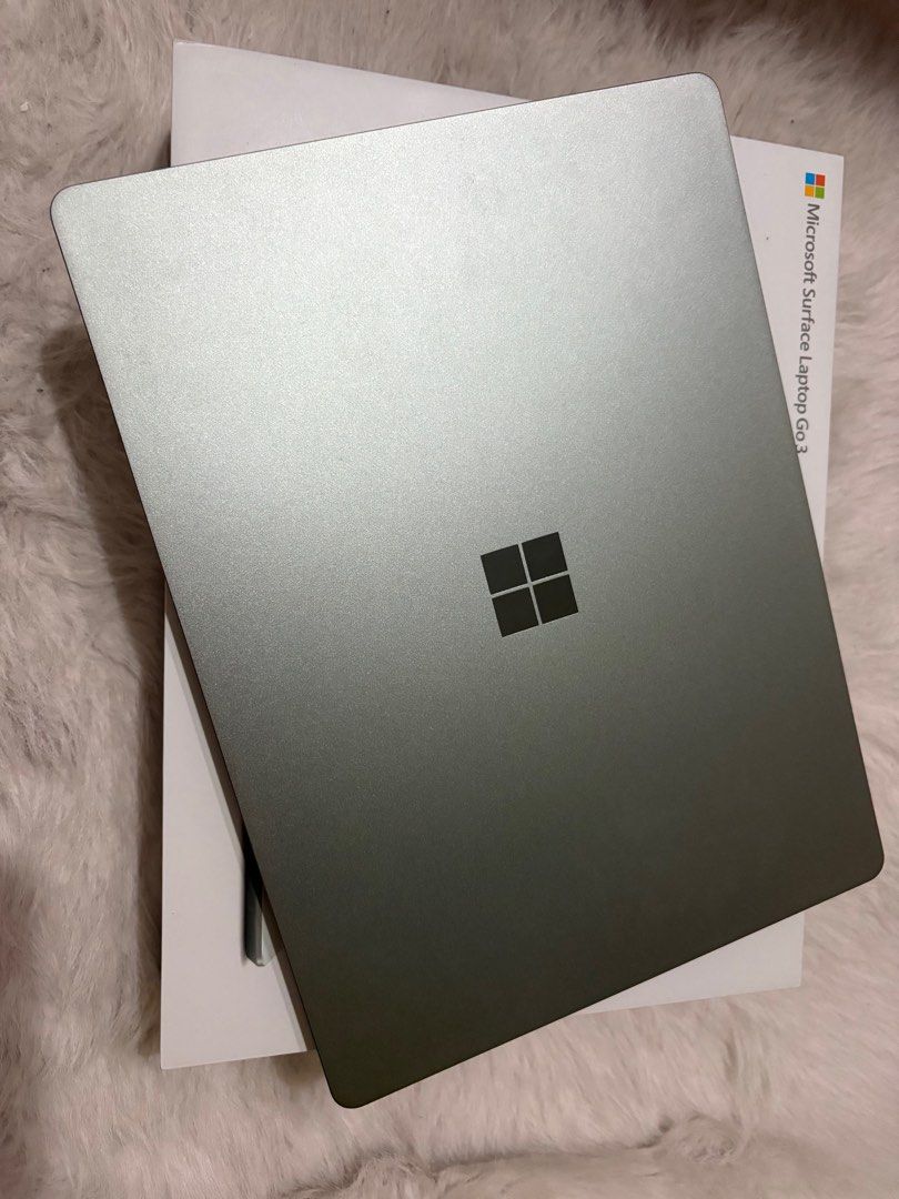 Microsoft Surface Laptop Go 3420572033754736640