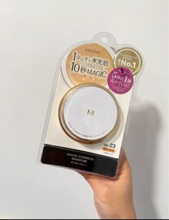 (BB cushion)Missha Magic Cushion Moisture SPF50+ / PA+++64226815542145110