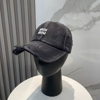 Miu Miu New Solid Color Baseball Cap64225229883521110
