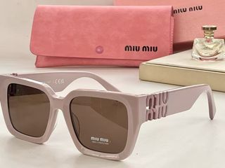 💎誠信賣家💎MIUMIU 方塊墨鏡SMU07WS64227220409986110