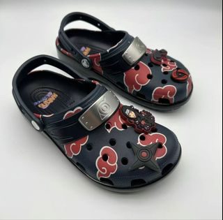 🤖Naruto Shippuden x crocs卡洛馳 火影忍者疾風傳 宇智波鼬 寫輪眼 經典洞洞鞋 半拖鞋涼鞋 黑紅 男女同款64226035908866110
