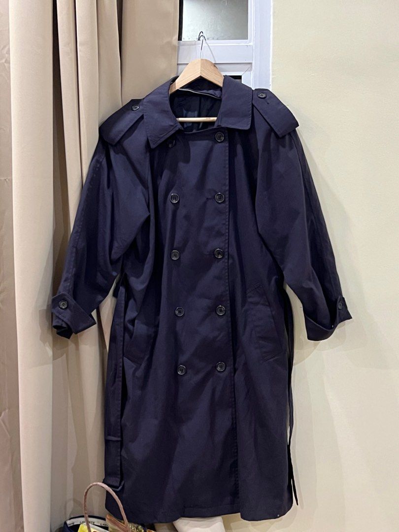 Navy blue trench coat (Category: Coats, Jackets and Outerwear) located in Iligan City. Submitted by tumat (Listing ID 1399388171, Image 2). Description: I bought this here. I’ve never used it. The size doesn’t fit me that’s all. Fits L-XXL.