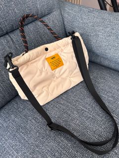 niko and KiU 米白色 斜咩袋 側咩 手挽包 Bag64222604445825110