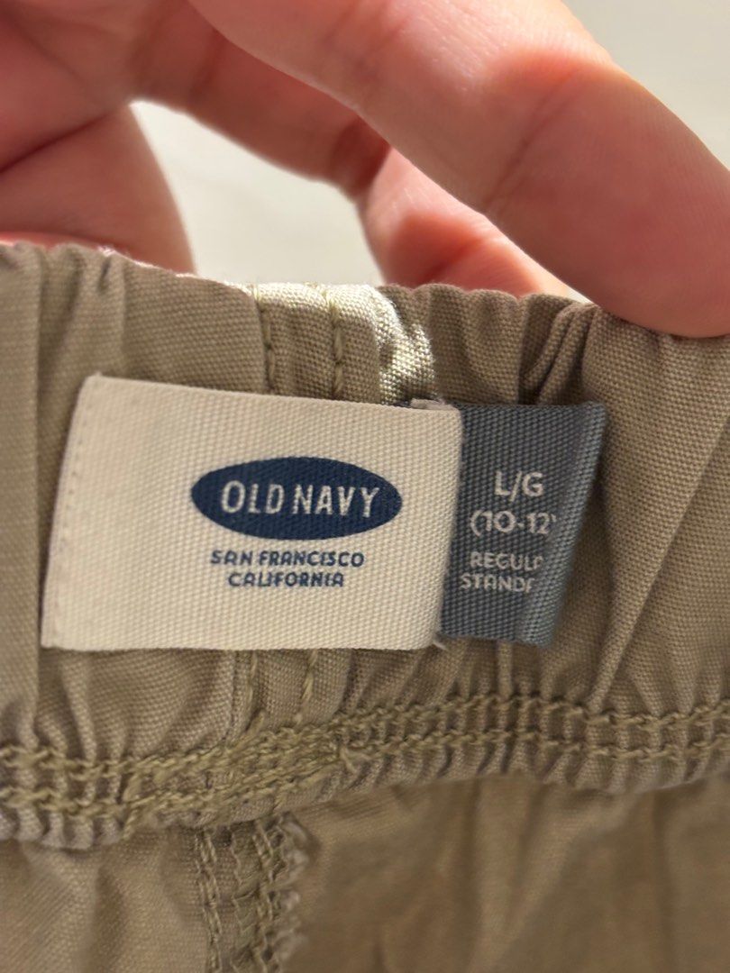 Old Navy Khaki Pants Kids (Category: Other Bottoms) located in Quezon City. Submitted by moomoothings (Listing ID 1399355335, Image 3). Description: - Old Navy khaki pants - Elastic waistband with drawstring - Two front pockets.