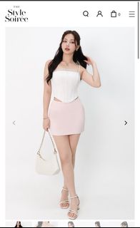(Category: ) located in . Submitted by allthepreloved (Listing ID 1399348484, Image 1). Description: .