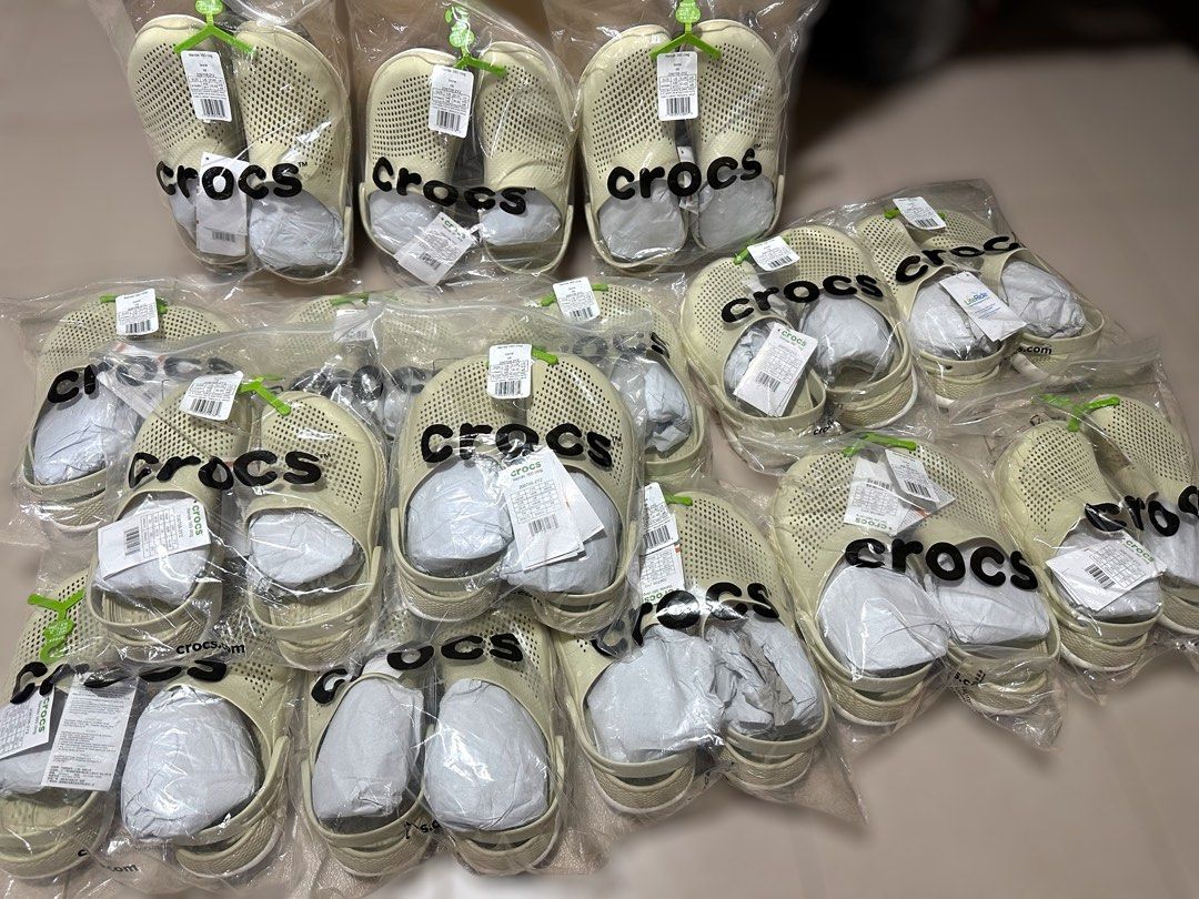 Orig Crocs LiteRide 360 Clog UNISEX (Category: Slippers and slides) located in Quezon City. Submitted by mustlovebagsbymarianne (Listing ID 1399342680, Image 2). Description: 💯Orig and Brand New CROCS LiteRide 360 Clog (Bone) UNISEX Sizes: M6/W8 - 5 pairs M8/W10 - 6 pairs M9/W11 - 3 pairs ▫️BUY NOW, PAY LATER with your BDO Credit Card ▫️INSTALLMENT up 36 months ▫️Major Credit Cards Accepted ▫️GGIVES ▫️LAYAWAY up to 2 months ✅ Self Pickup 📍Loc: 