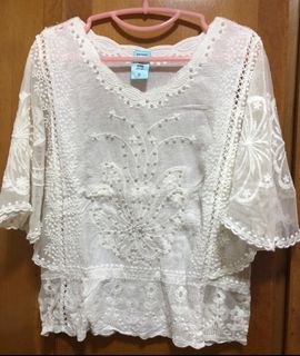 Pe:tite 白色刺繡上衣64229674308994110