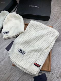 prada【羊毛套裝帽子】經典套裝帽子帽子圍巾材質70羊毛30兔毛_xlsnw64229341111555110