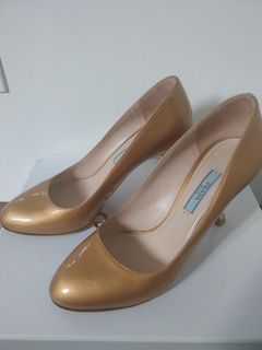 Prada 亮面皮革高跟鞋 37號64233214956163110