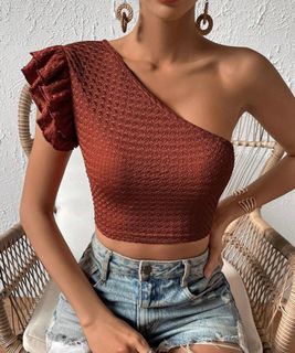 (Category: ) located in . Submitted by declutteringoodfinds (Listing ID 1399317022, Image 1). Description: .