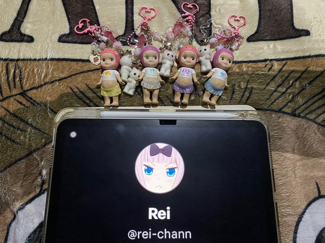 Sonny Angel Seoul Series Keychains (Category: Designer & Blind Box Toys) located in Piddig. Submitted by rei-chann (Listing ID 1399411123, Image 3). Description: Customized Sonny Angel Seoul Series Keychains ❗️Not authentic (top grade quality)❗️ WYSIWYG With free shoes as well (white, pink, red, black, and purple available) ❕250 pesos each❕ MOP: Gcash MOD: J&T (SF: Luzon - ₱51, Visayas - ₱70, Mindanao - ₱75) Feel free to message me if you have an