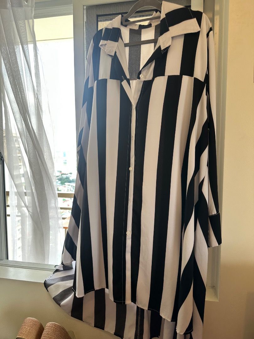 Stripes Dress BKK (Category: Dresses) located in Mandaluyong City. Submitted by mindfully_decluttering (Listing ID 1399281073, Image 1). Description: Never used Fits L-XXXL.