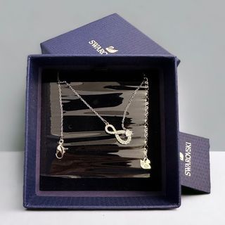 Swarovski Infinity 項鏈64226038441987110