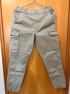 Uniqlo 卡其色工裝褲64233216303874110