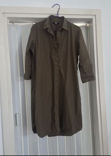 Uniqlo 咖啡色 中袖64221970696065110