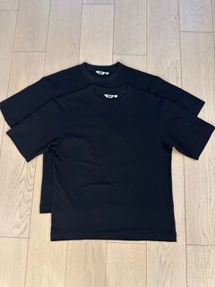 Uniqlo U Airism Tee Small (x2)64227014716929110