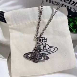 Vivienne Westwood mini bas relief 黑色經典土星頸鏈68864228976551809110