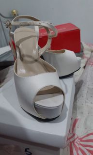(Category: ) located in . Submitted by shupreloved (Listing ID 1399289784, Image 1). Description: .