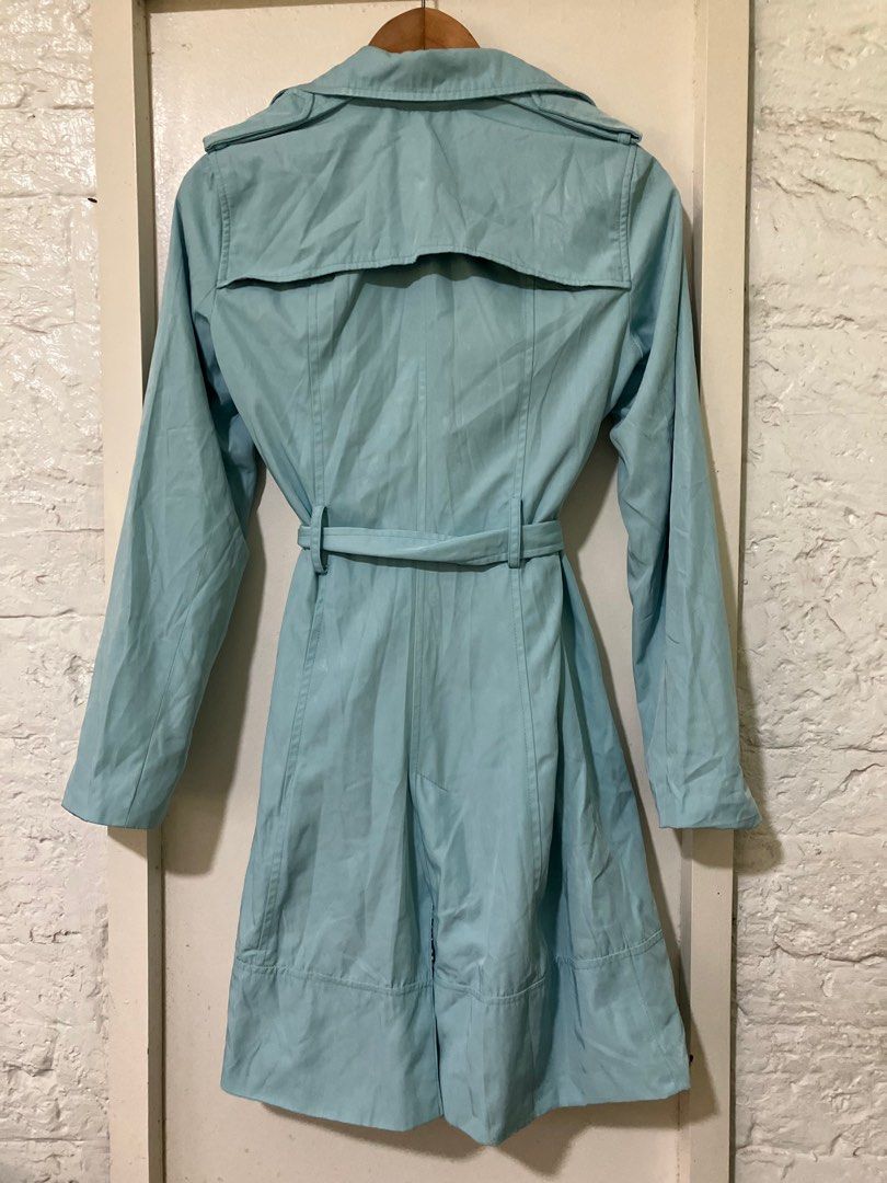 ZARA basic Coat (Category: Coats, Jackets and Outerwear) located in Makati City. Submitted by rubyaltiche (Listing ID 1399306170, Image 2). Description: Zara Basic coat Powder blue Size XS on tag .