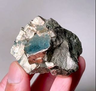 💖極招財黃鐵礦💖$228❤️山形好靚呀😍 🤩👍🏻店主系黃鐵礦迷,所以每粒都好靚好閃✨放心❤️ 改運!發財神器!勁勁勁勁旺財!搵到錢之餘仲可以聚財!64235657284995110