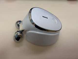 3D滾輪式EMS美容儀64241108875138110