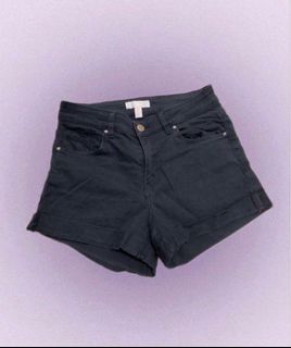 黑色牛仔短褲64235515065473110