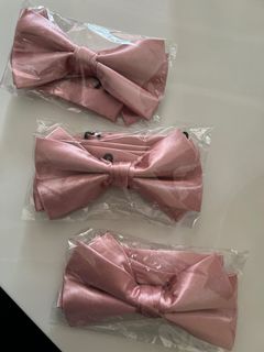 粉色絲綢煲呔64236713962371110