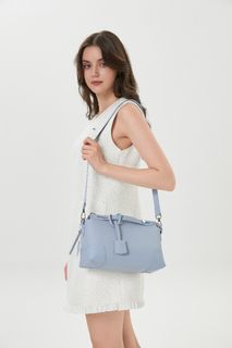 藍色手提包64237344029058110