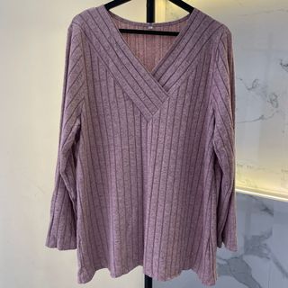 成人女裝針織上衣 2色選 $79/件64237767647105110