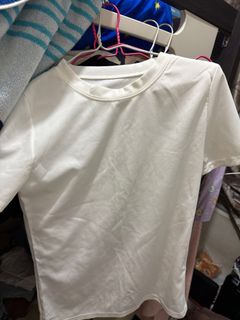 白色短袖上衣64240419953922110